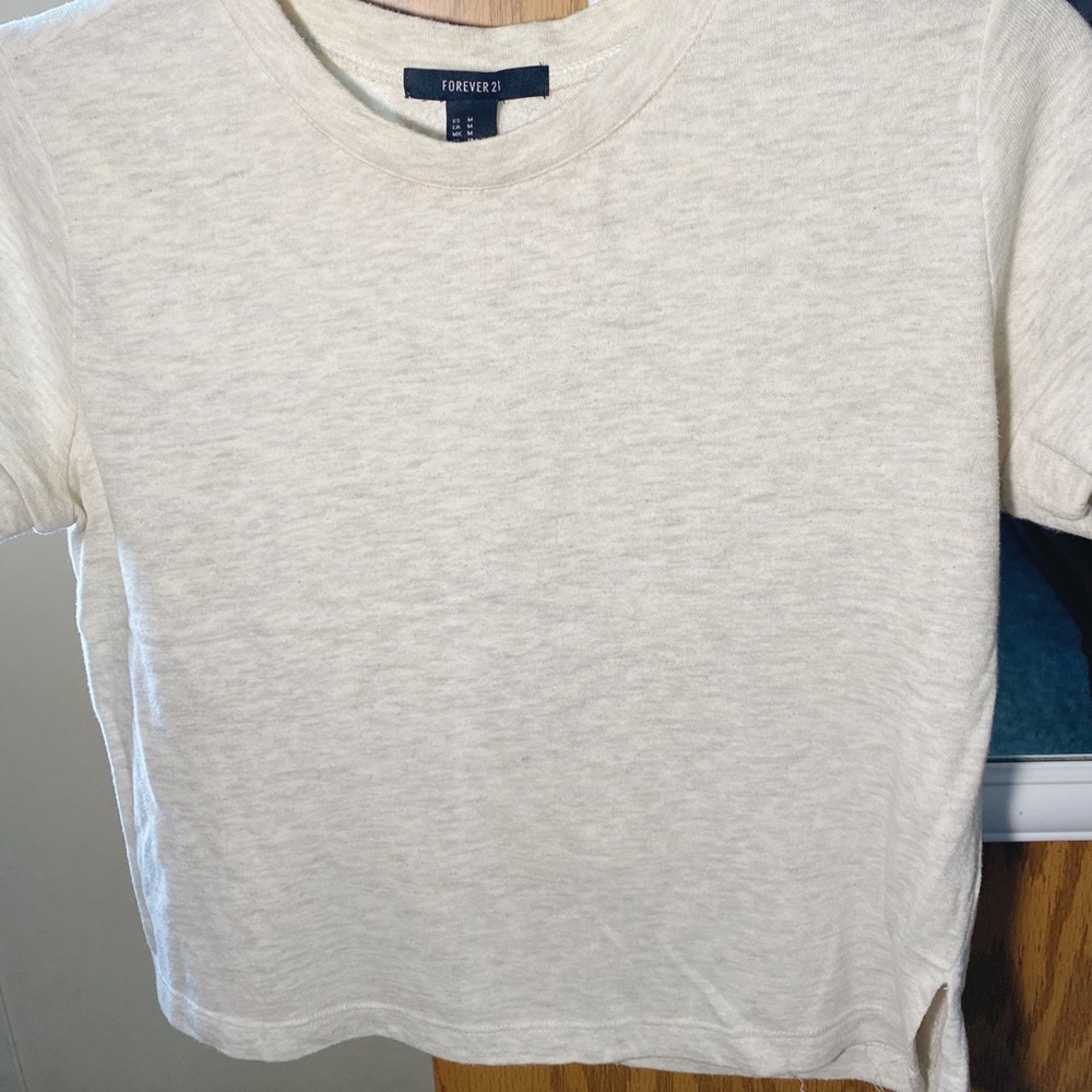 Selling a forever 21 crop top in size Medium